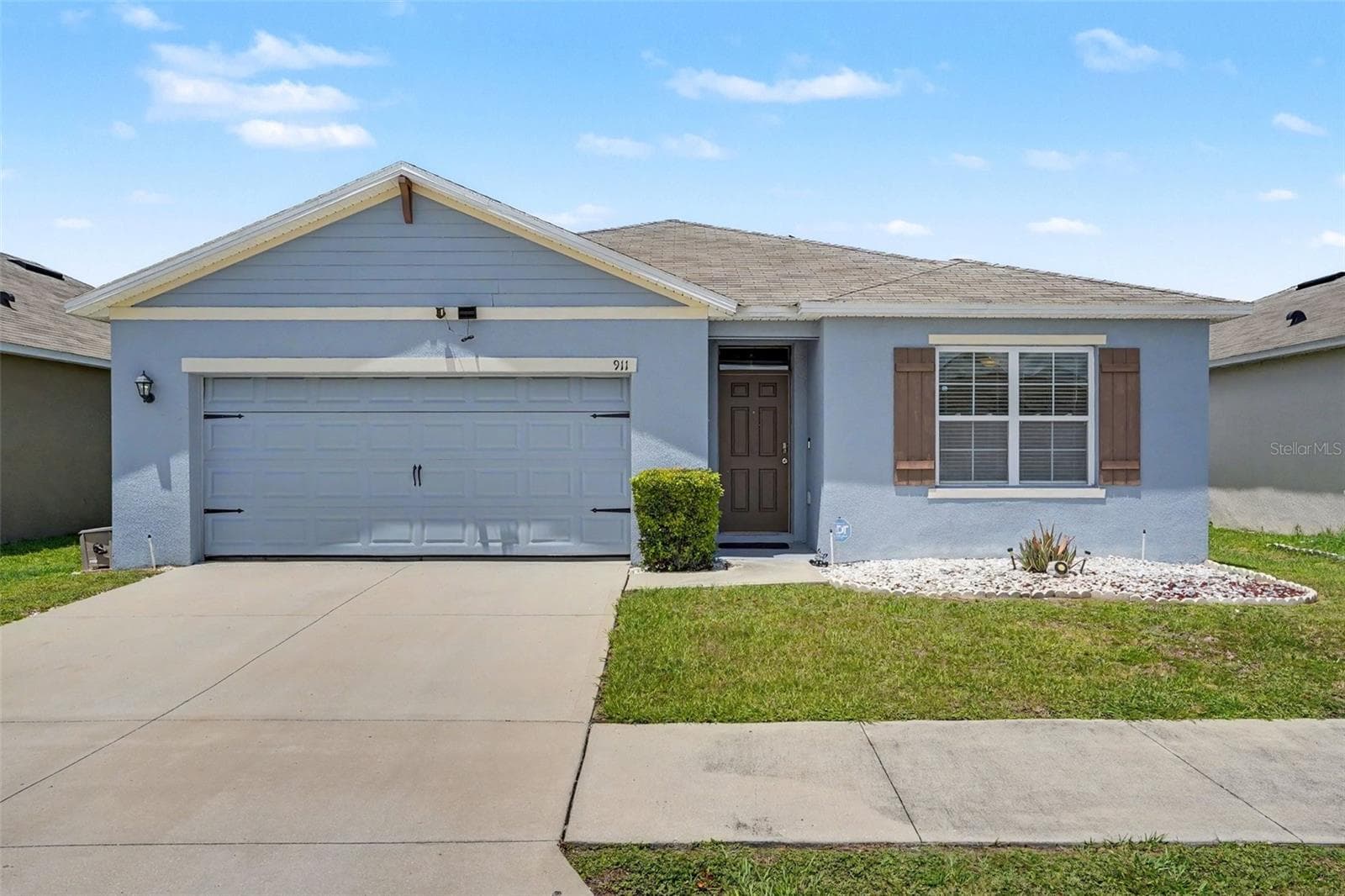 Single Family Residence at 911 WATERVILLE DR, AUBURNDALE, photo 2 of 38