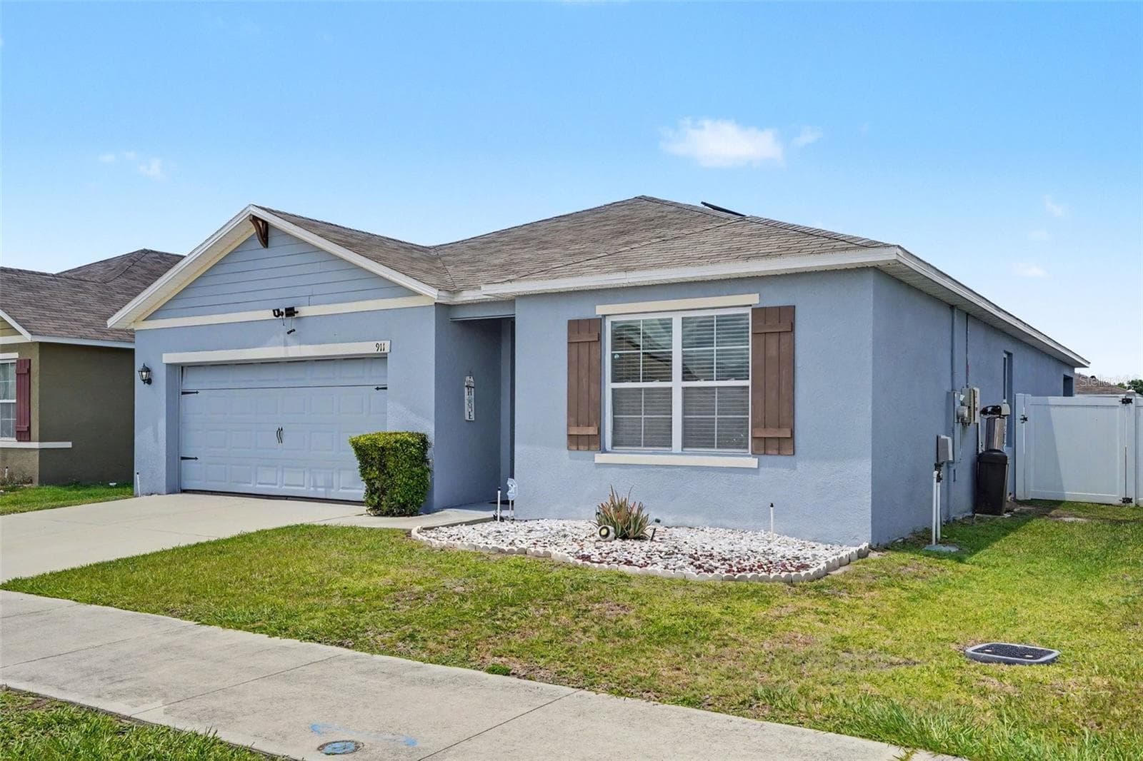 Single Family Residence at 911 WATERVILLE DR, AUBURNDALE, photo 4 of 38