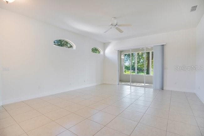Half Duplex at 208 LAMONTE POINT CT, DEBARY, photo 7 of 47