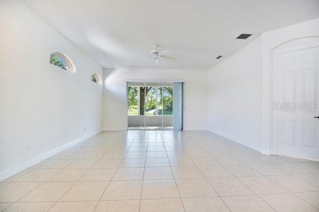 Half Duplex at 208 LAMONTE POINT CT, DEBARY, photo 10 of 47