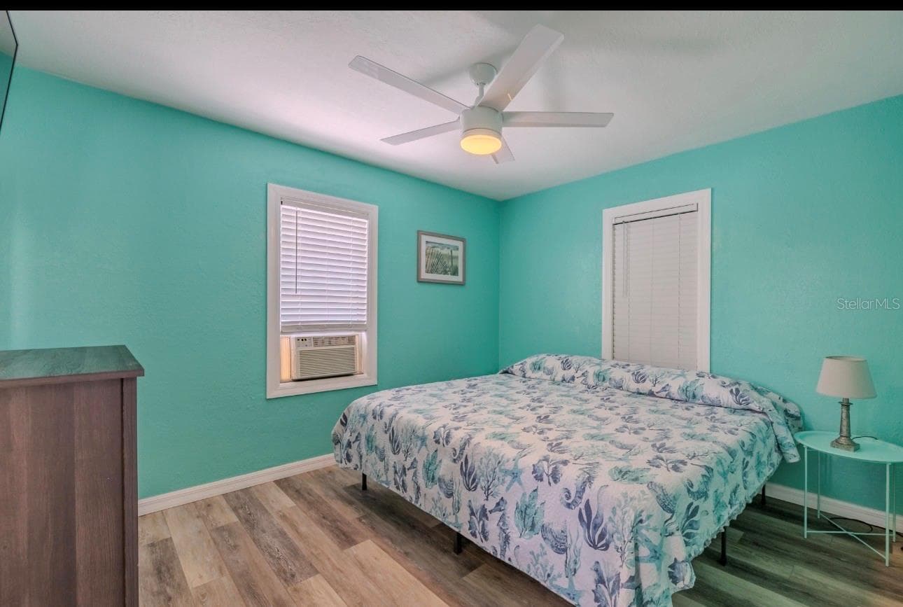 Condo - Hotel at 13343 GULF BLVD #14, MADEIRA BEACH, photo 18 of 34