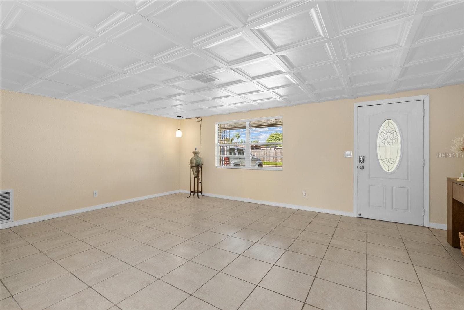 living room - 2146 SOCIETY DR, HOLIDAY