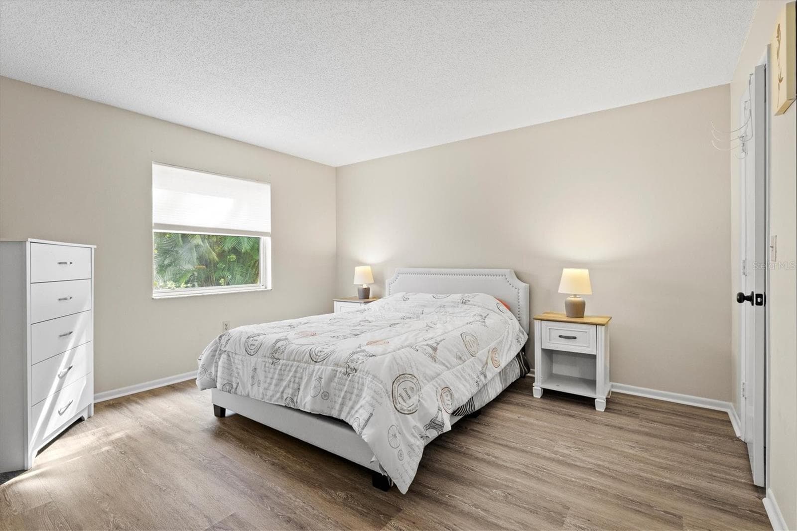 Condominium at 3275 BENEVA RD #104, SARASOTA, photo 6 of 28