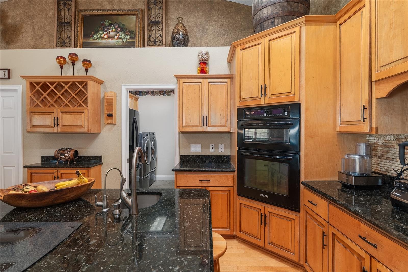 Microwave and Oven combo - 29 SE OCALE WAY, SUMMERFIELD
