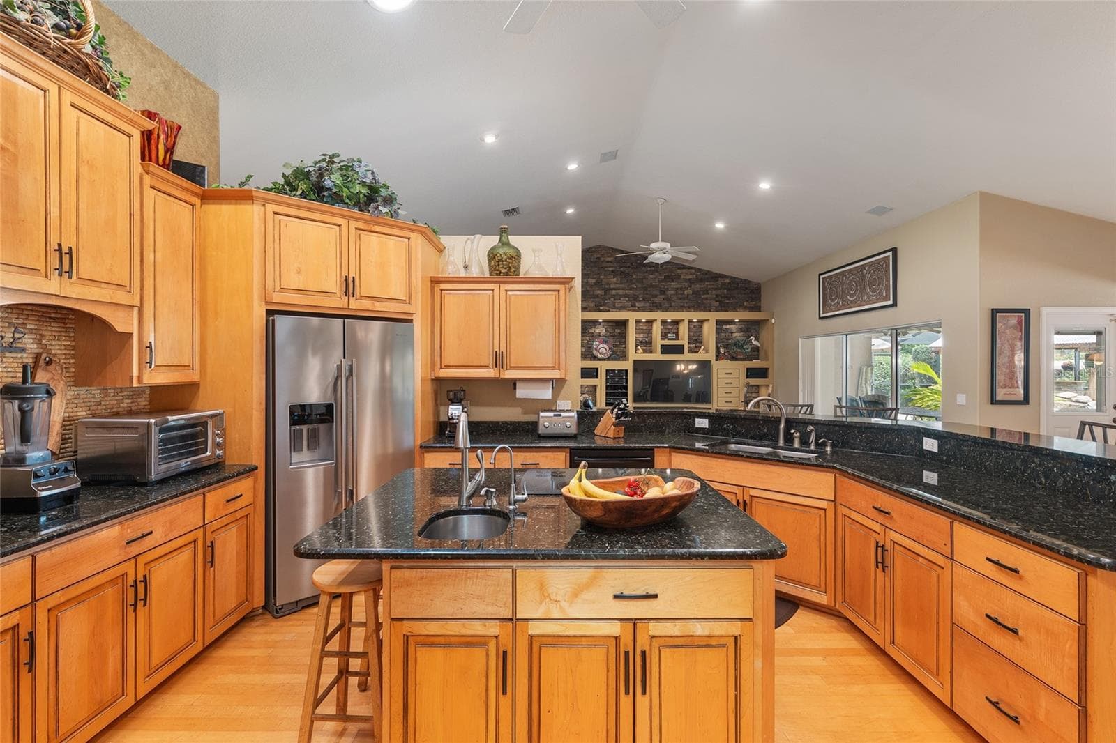 Kitchen view from laundry room - 29 SE OCALE WAY, SUMMERFIELD