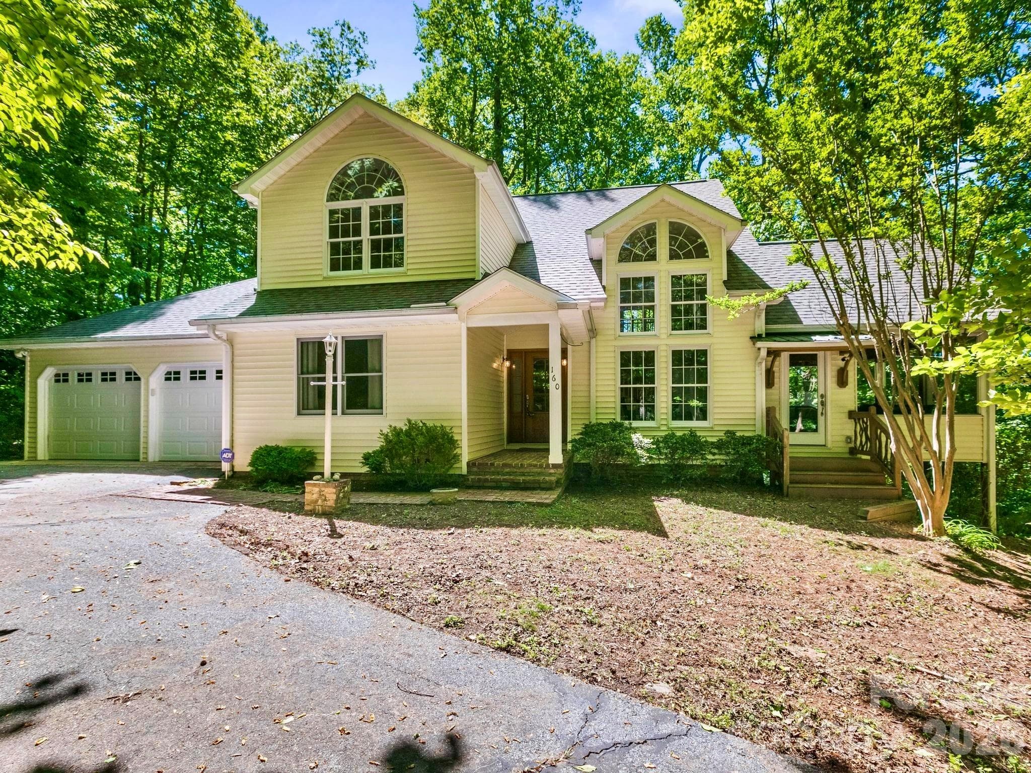 Single Family Residence at 160 Little Mine Mountain Drive, Saluda, photo 2 of 41