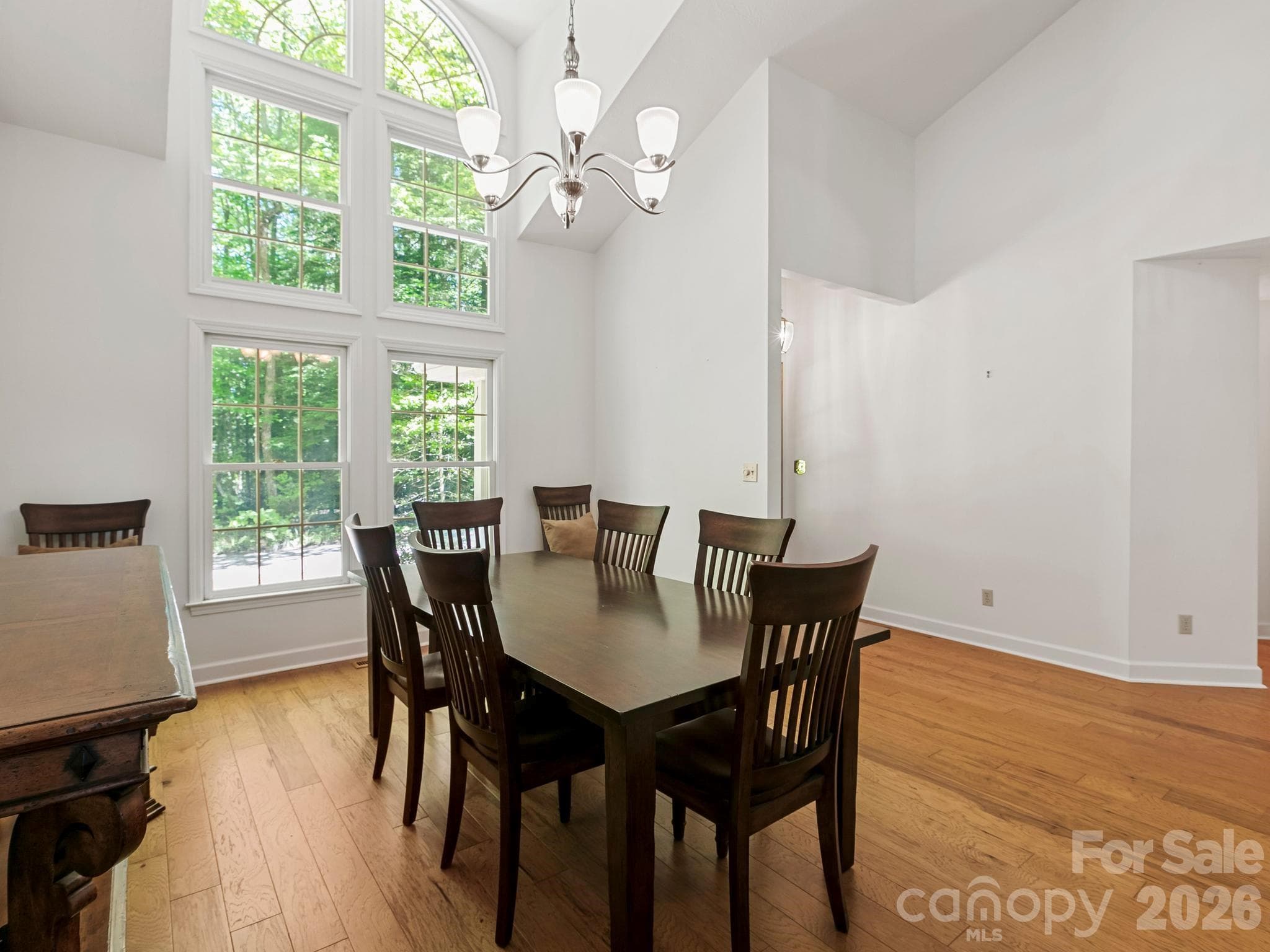 Floor to Ceiling Windows - 160 Little Mine Mountain Drive, Saluda