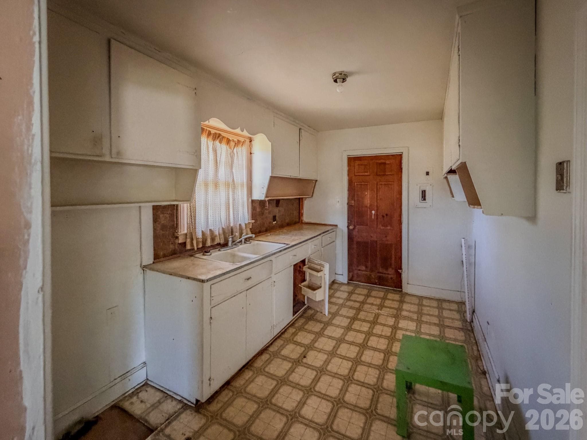 Single Family Residence at Rock Hill, photo 3 of 22