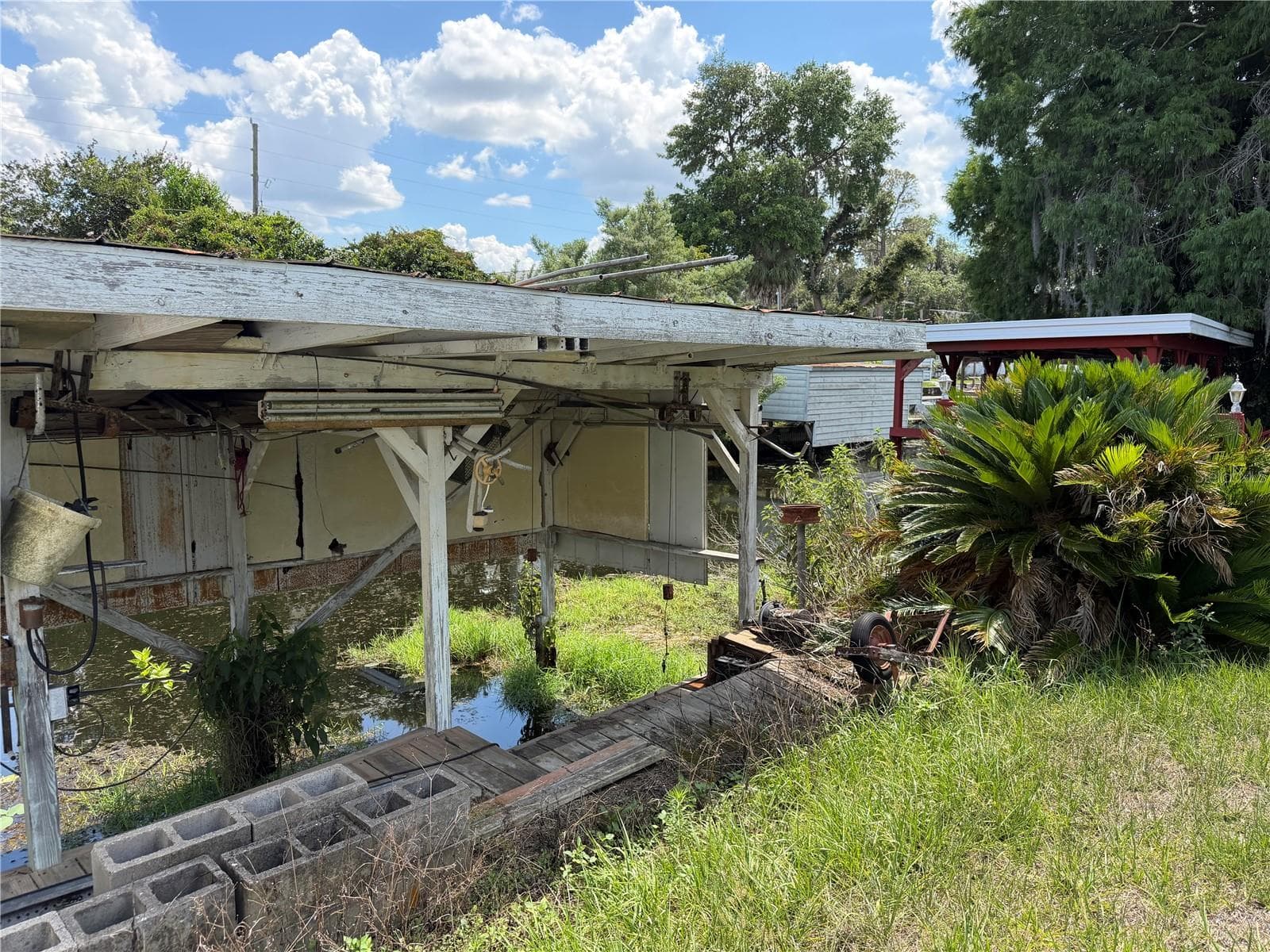 boat house - 13440 PALM DR #7, ASTATULA
