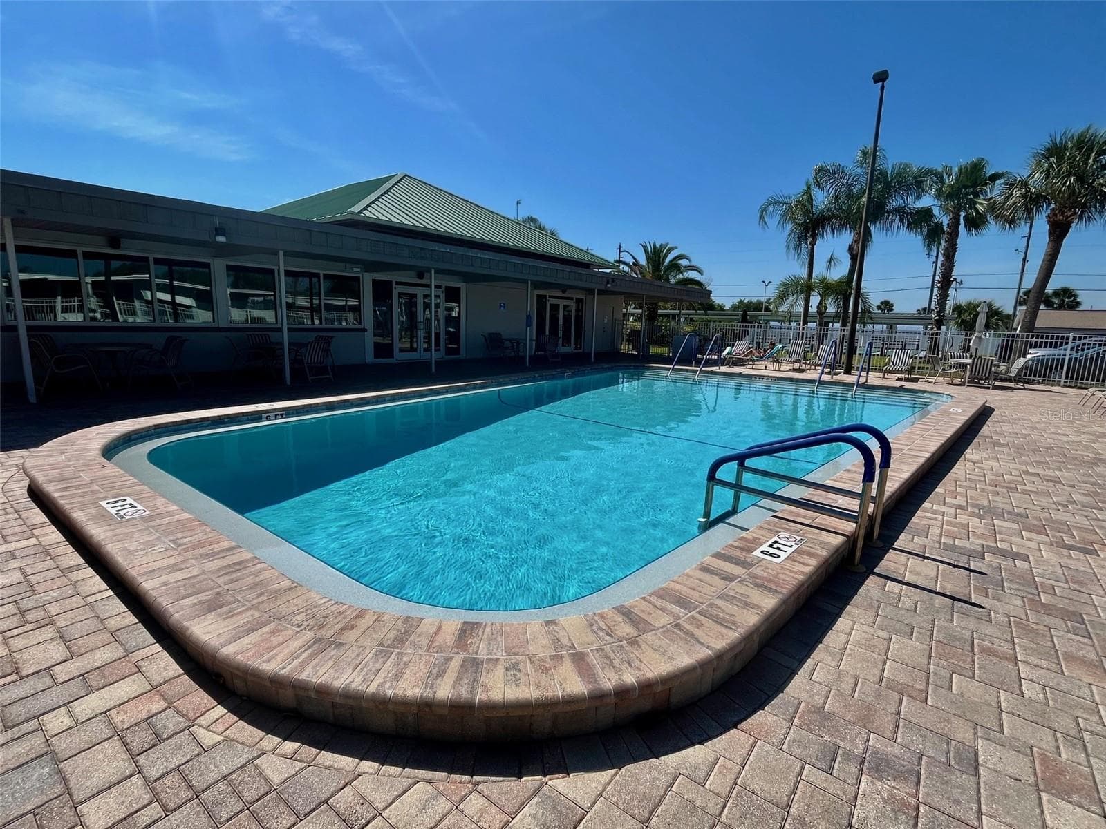 Mobile Home at 130 MELODY LN, TARPON SPRINGS, photo 32 of 47