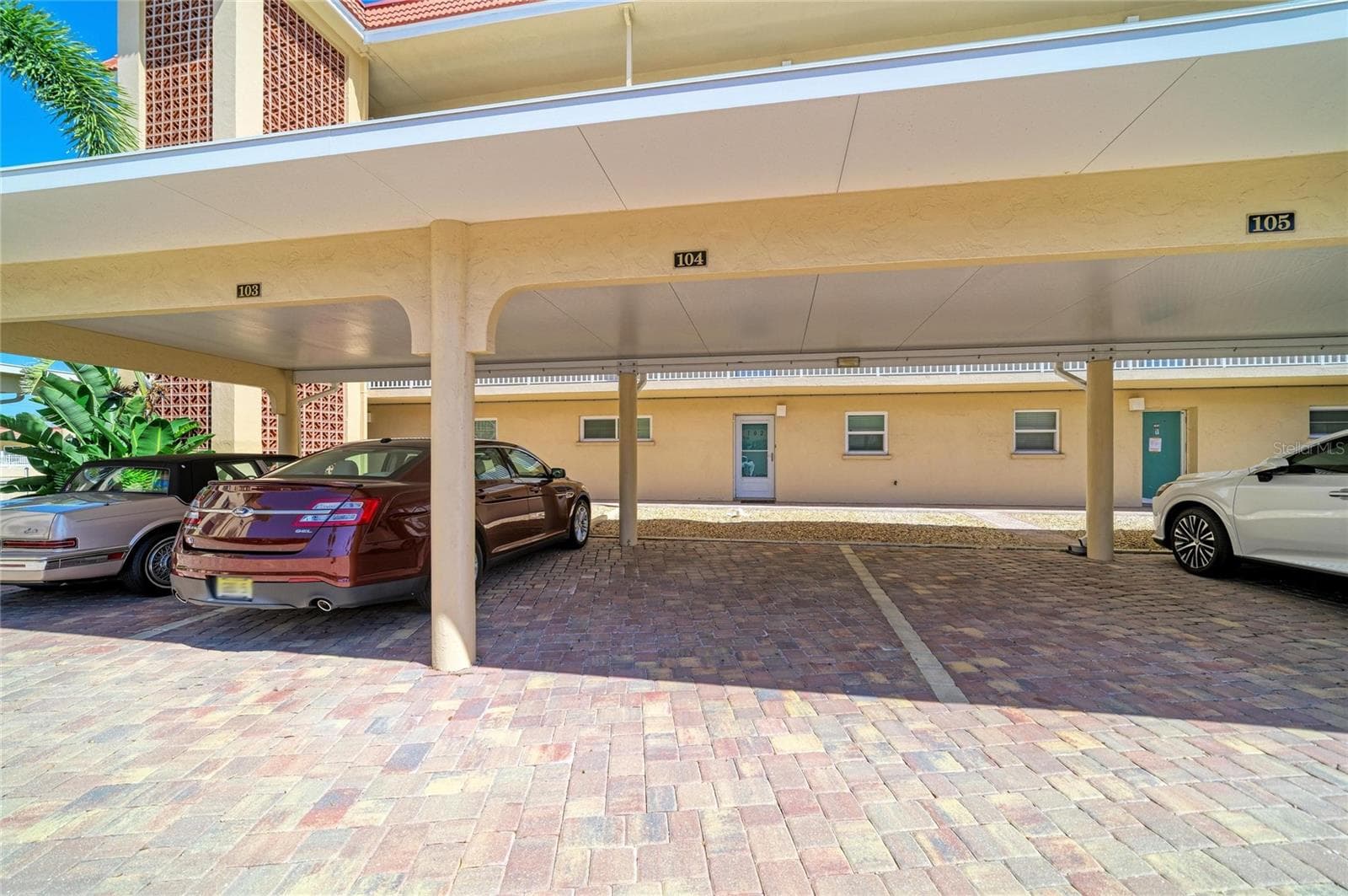Condominium at 1257 S PORTOFINO DR #104, SARASOTA, photo 9 of 96