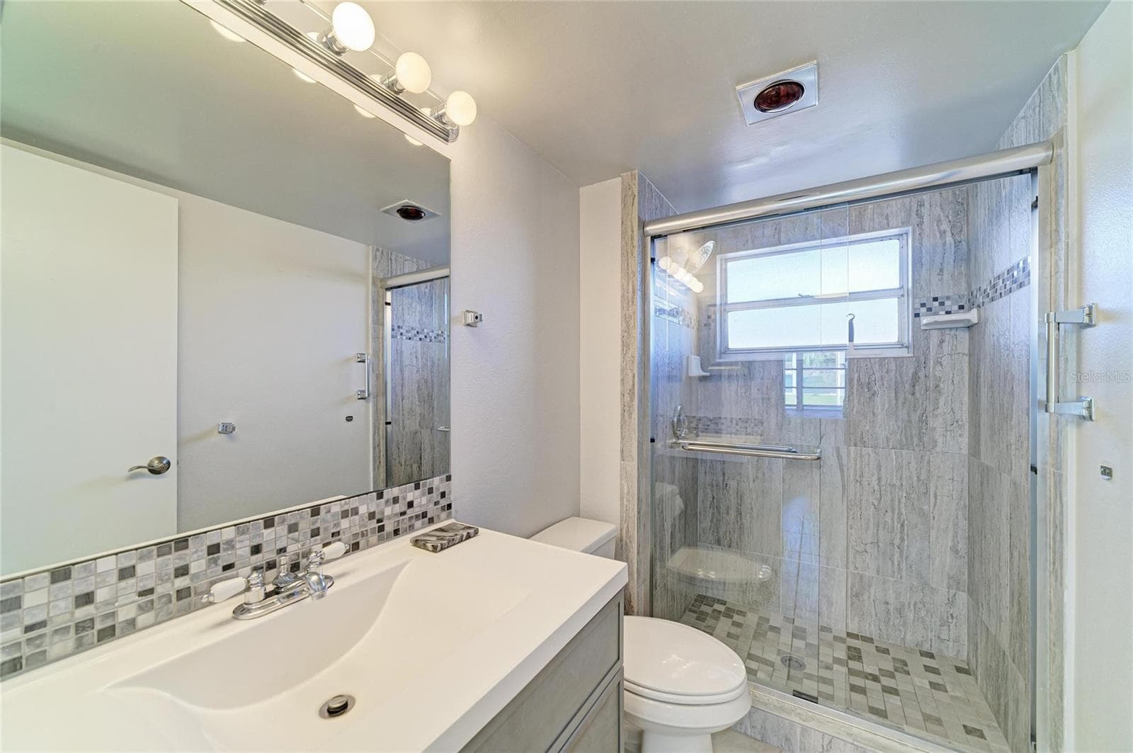 Condominium at 1257 S PORTOFINO DR #104, SARASOTA, photo 31 of 96