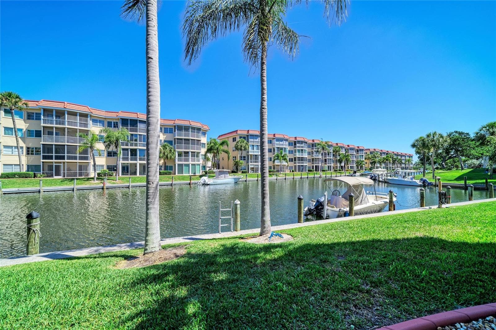 Condominium at 1257 S PORTOFINO DR #104, SARASOTA, photo 37 of 96