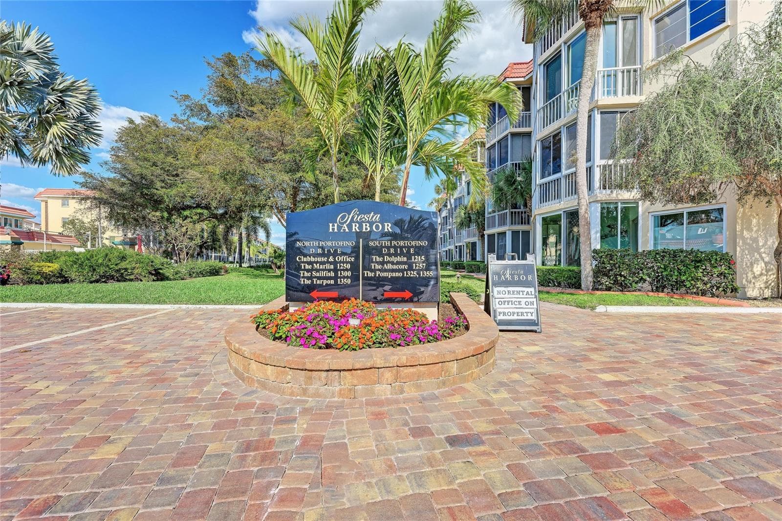 Condominium at 1257 S PORTOFINO DR #104, SARASOTA, photo 49 of 96