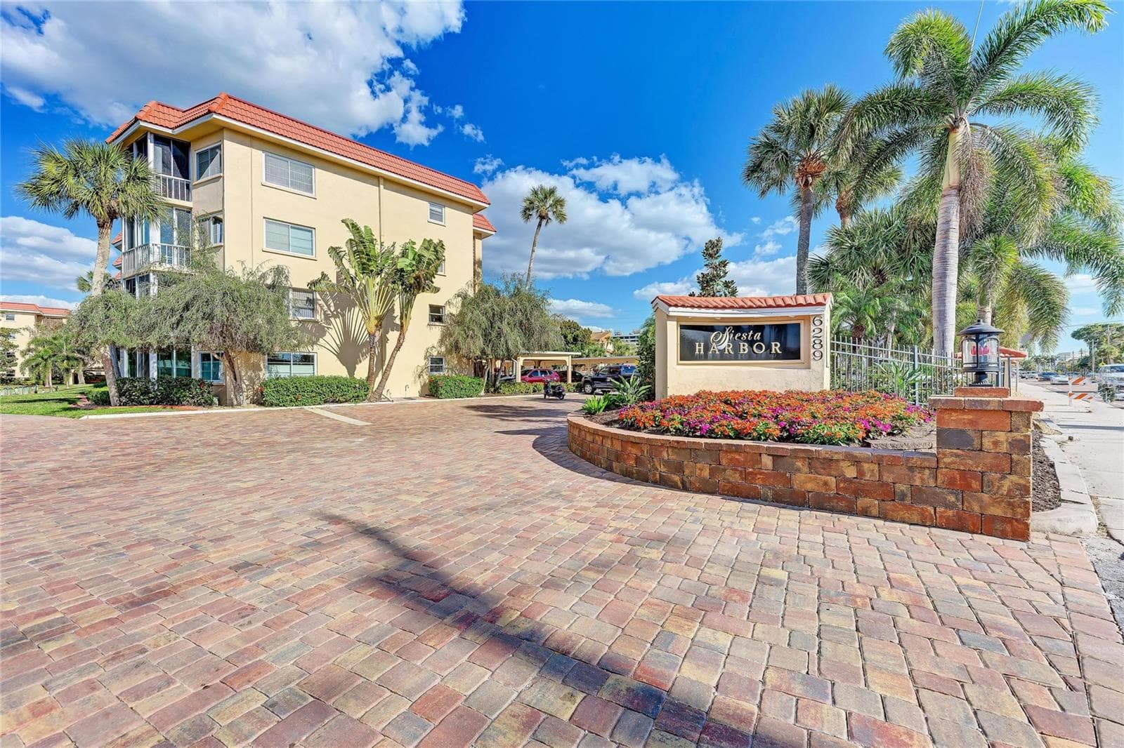 Condominium at 1257 S PORTOFINO DR #104, SARASOTA, photo 50 of 96