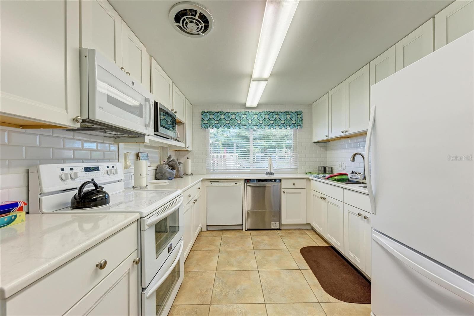 Condominium at 1257 S PORTOFINO DR #104, SARASOTA, photo 58 of 96