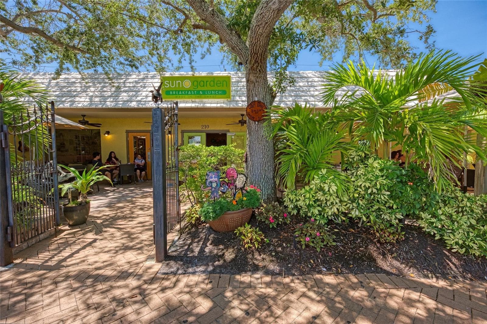 Condominium at 1257 S PORTOFINO DR #104, SARASOTA, photo 90 of 96