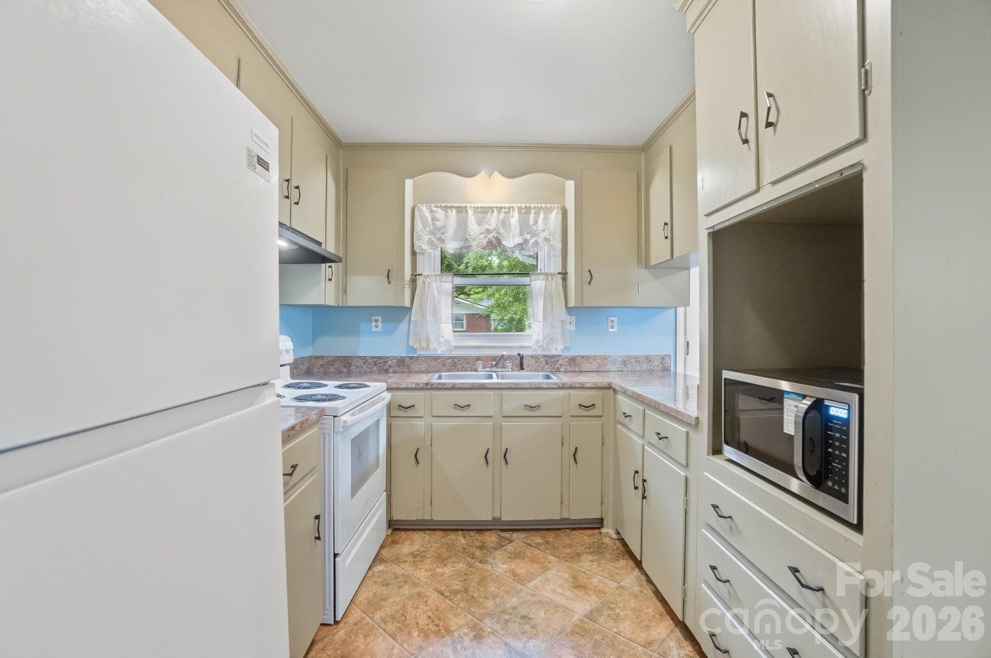 Single Family Residence at Charlotte, photo 21 of 44