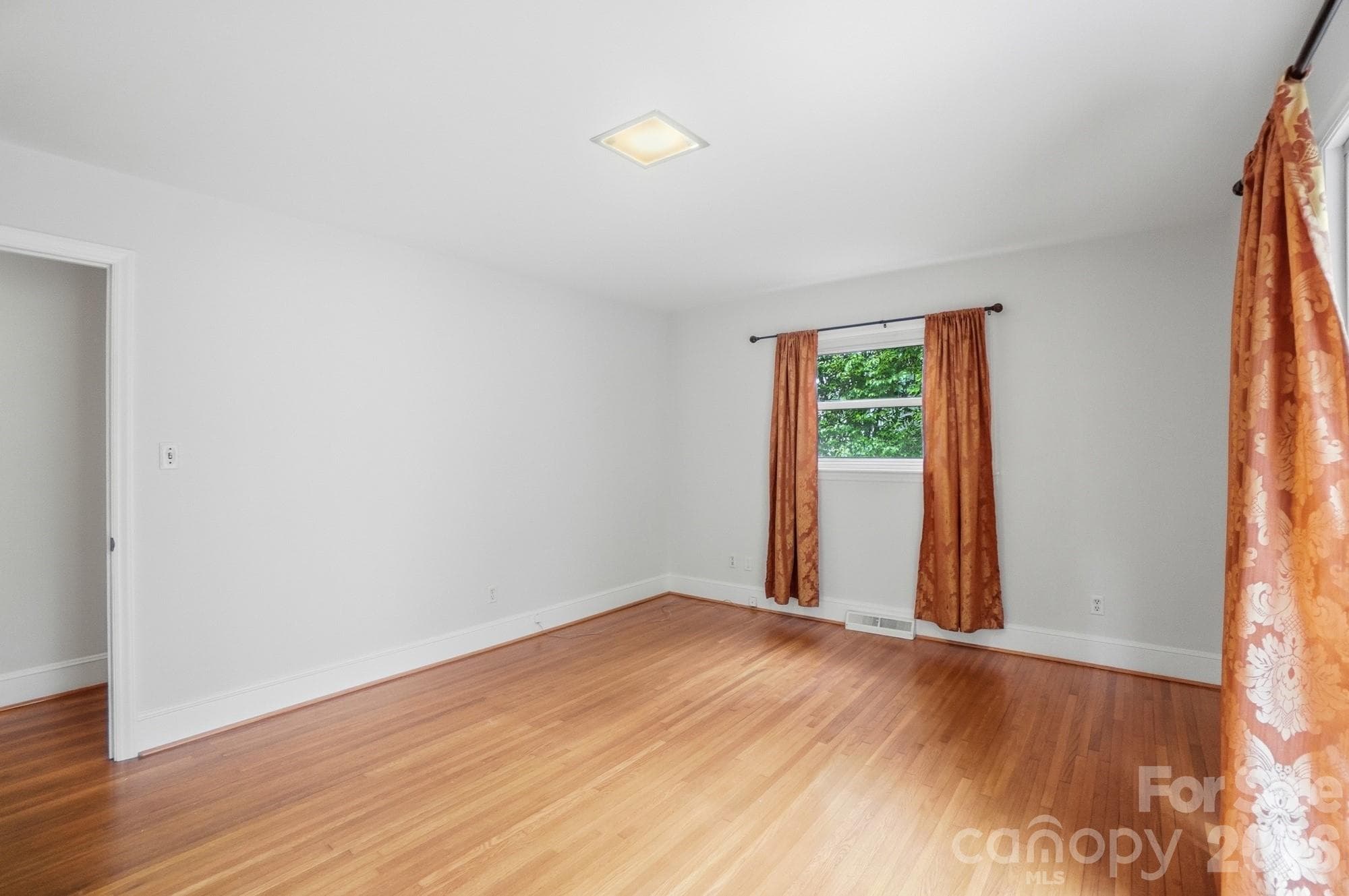 Single Family Residence at Charlotte, photo 27 of 44