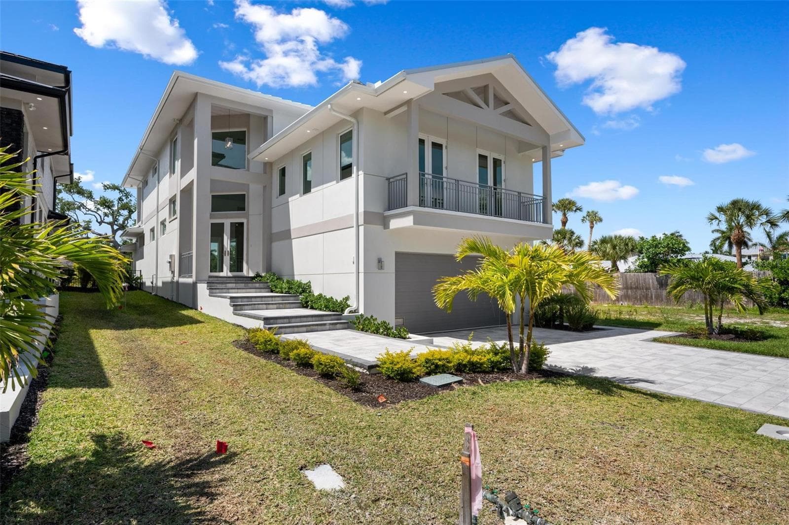 Single Family Residence at 533 VENICE LN, SARASOTA, photo 2 of 100