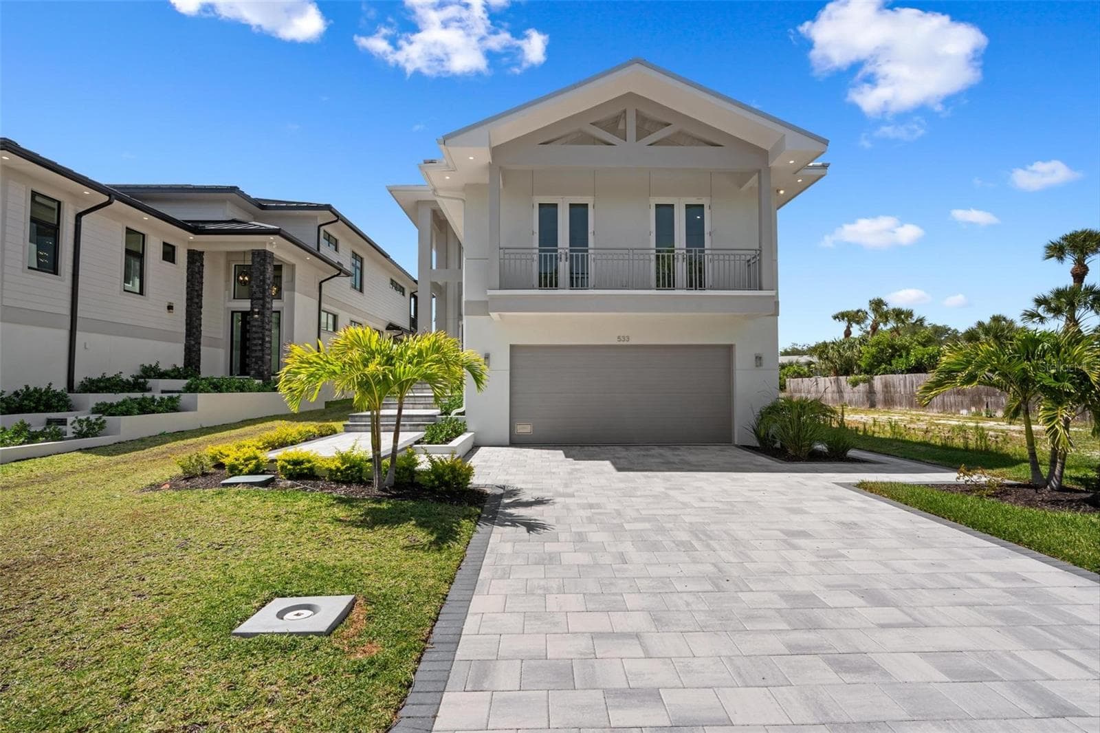 Single Family Residence at 533 VENICE LN, SARASOTA, photo 4 of 100