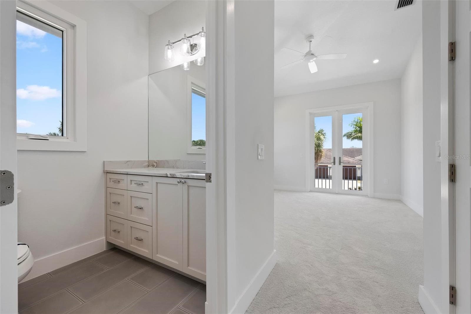 Single Family Residence at 533 VENICE LN, SARASOTA, photo 42 of 100