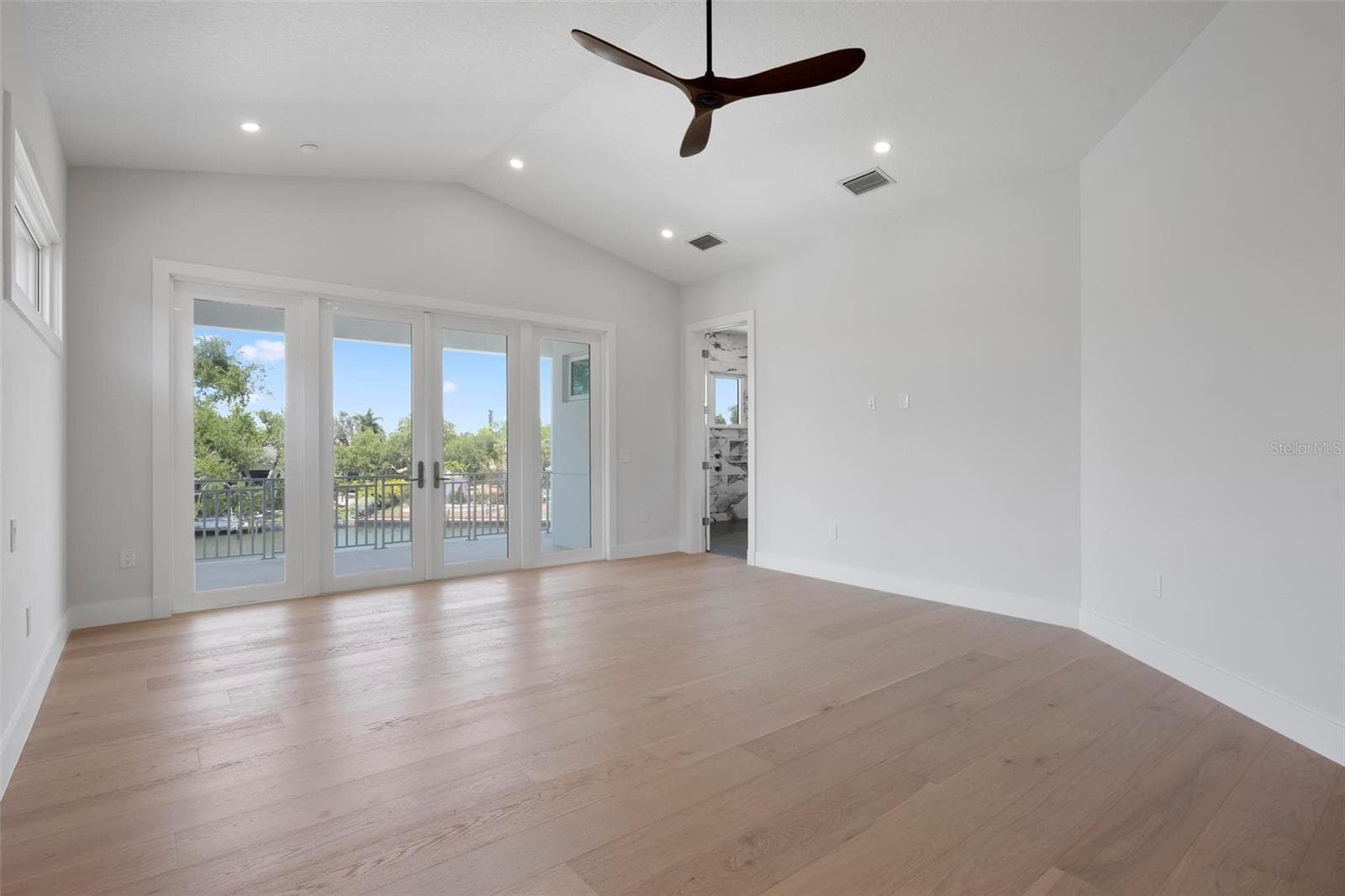 Single Family Residence at 533 VENICE LN, SARASOTA, photo 57 of 100