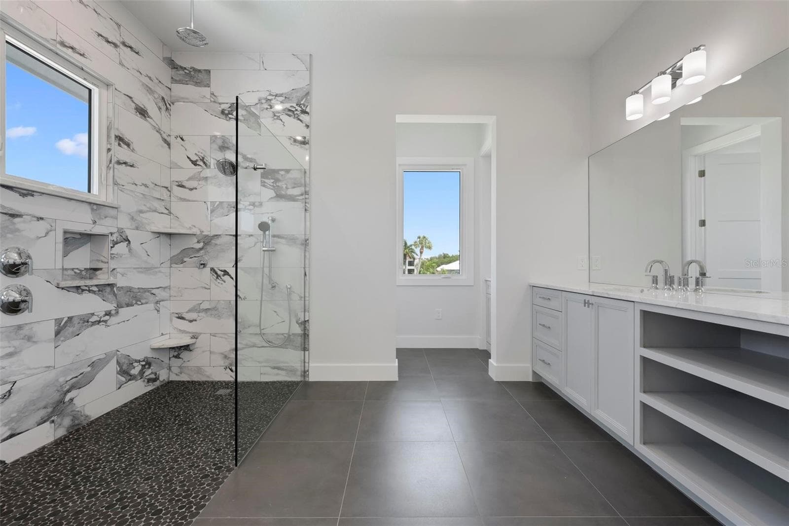Single Family Residence at 533 VENICE LN, SARASOTA, photo 61 of 100