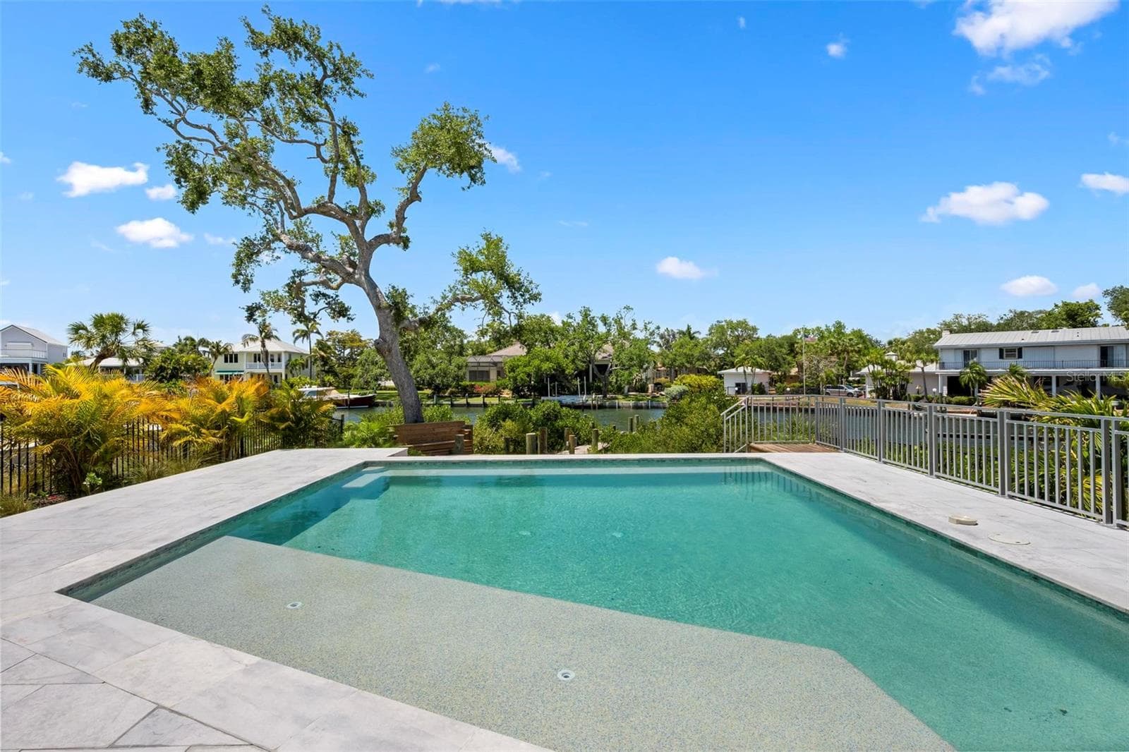 Single Family Residence at 533 VENICE LN, SARASOTA, photo 70 of 100