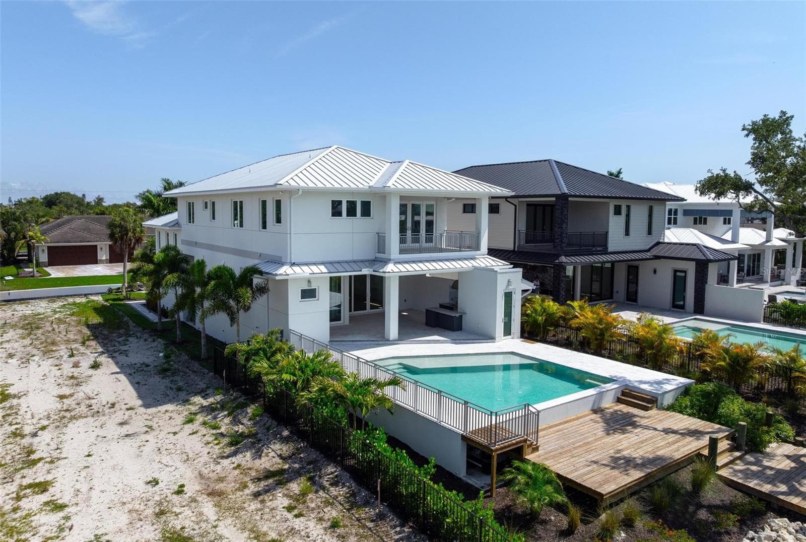 Single Family Residence at 533 VENICE LN, SARASOTA, photo 92 of 100