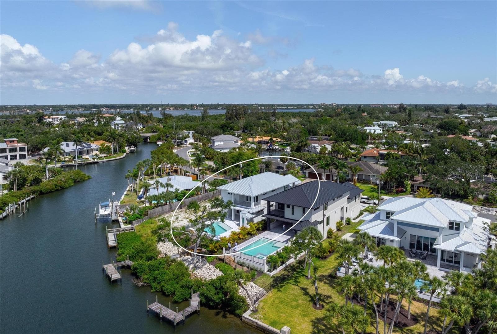 Single Family Residence at 533 VENICE LN, SARASOTA, photo 96 of 100