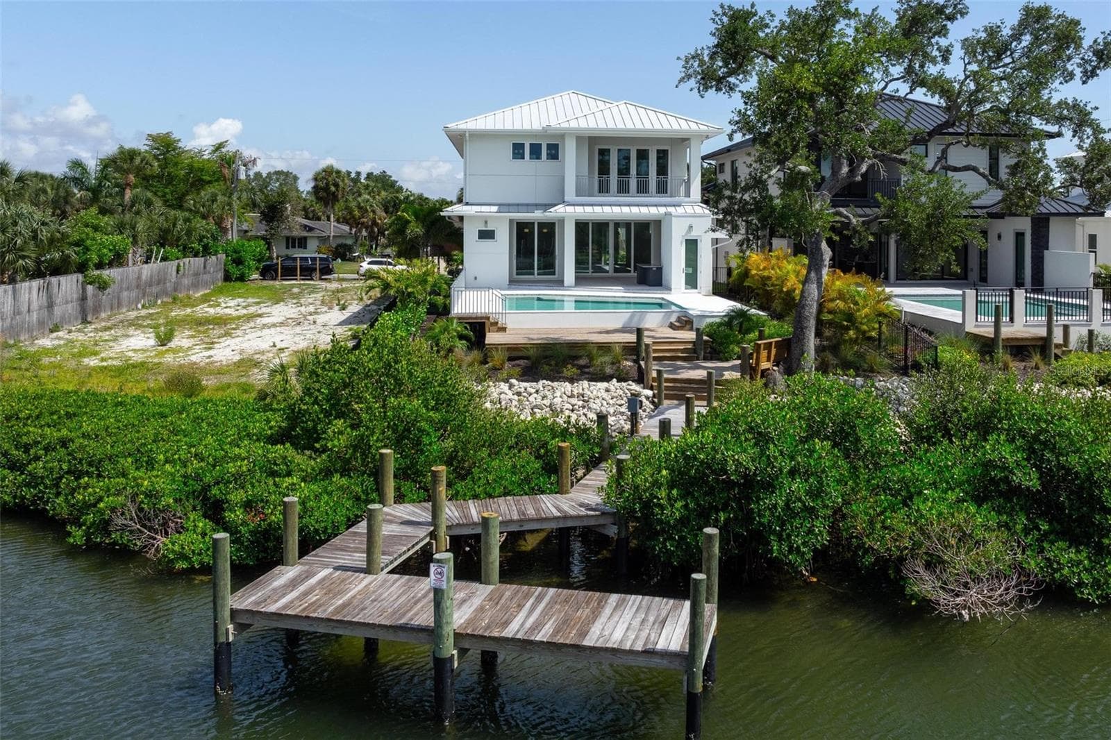 Single Family Residence at 533 VENICE LN, SARASOTA, photo 97 of 100