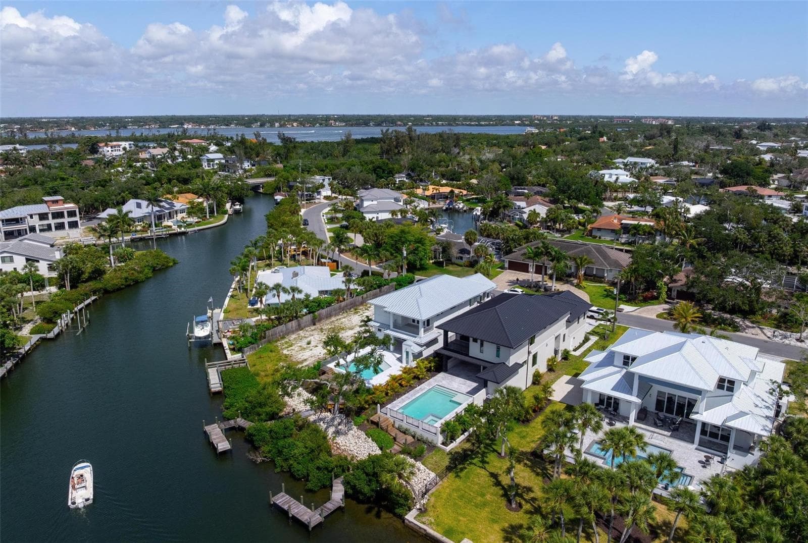 Single Family Residence at 533 VENICE LN, SARASOTA, photo 100 of 100