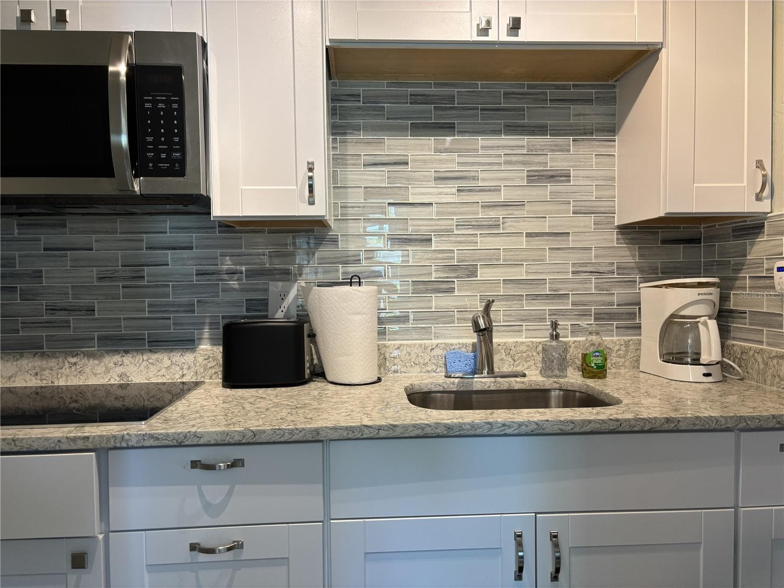 Condominium at 170 ROOSEVELT DR #8, SARASOTA, photo 8 of 23