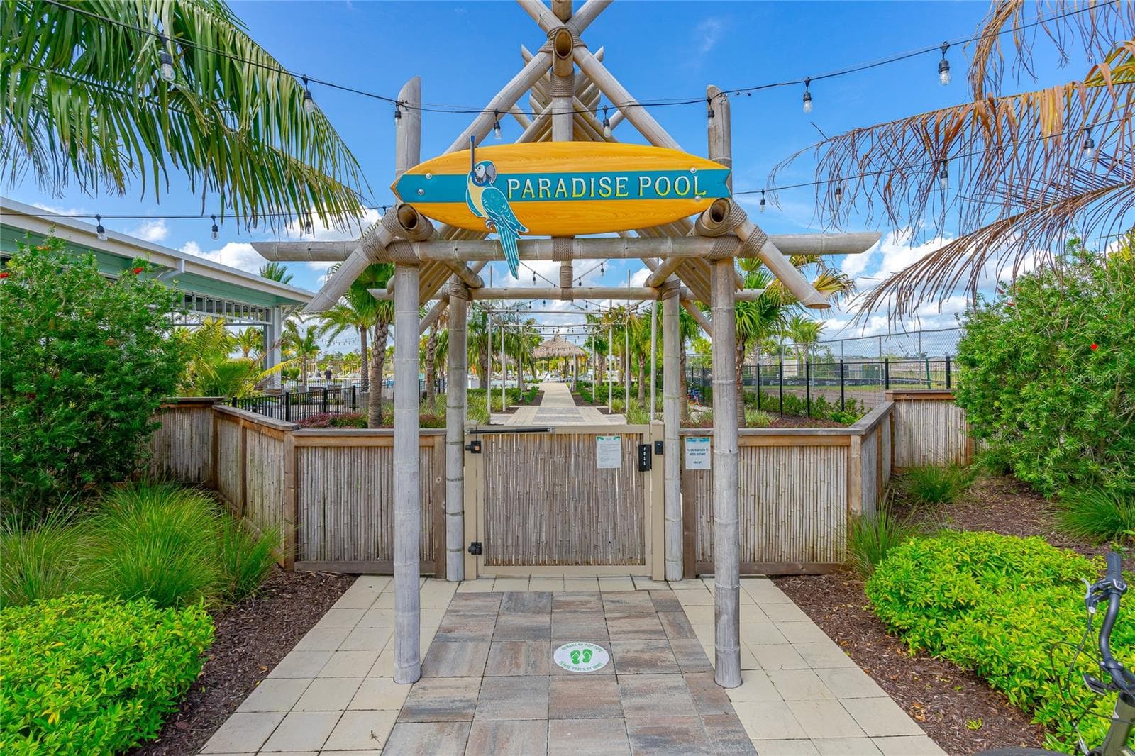 Come on in, The Water's Fine! - 466 MARGARITAVILLE AVE, DAYTONA BEACH