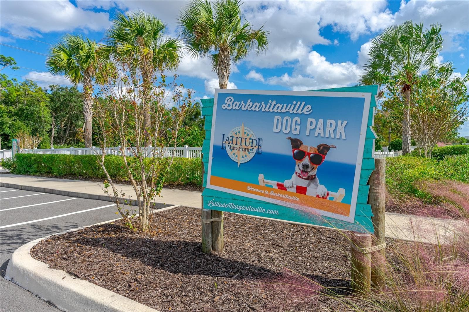 Take Care of Your 4 Legged Friends Too! - 466 MARGARITAVILLE AVE, DAYTONA BEACH