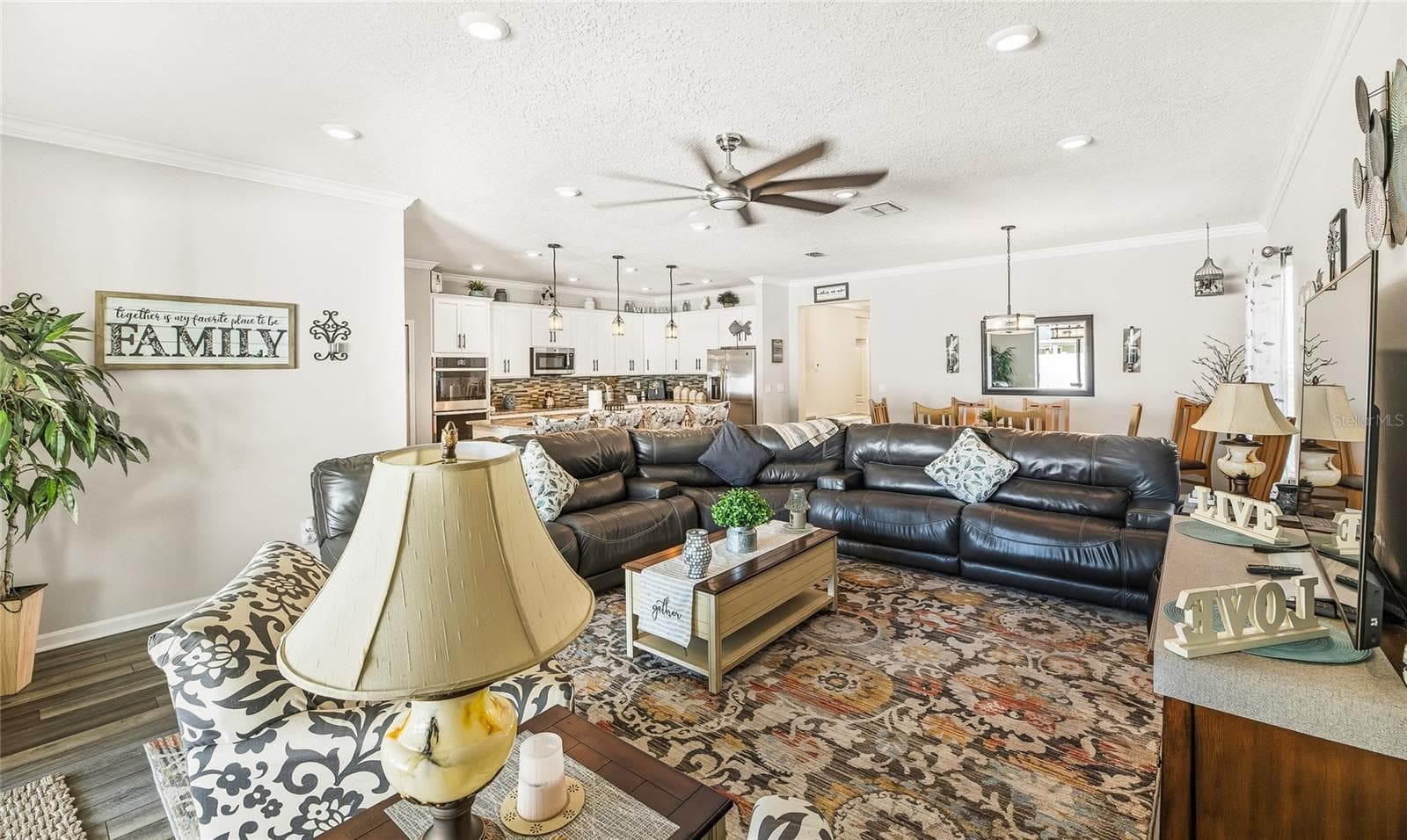 Great Room and Kitchen - 31 OLIVINE CT, ST AUGUSTINE