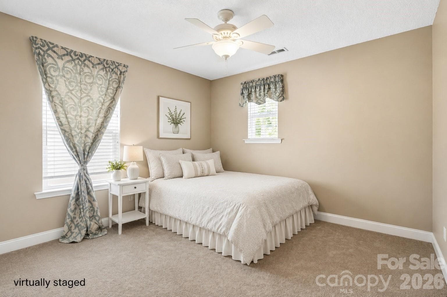 Secondary bedroom with lots of light - 13310 Pontchatrain Avenue, Charlotte