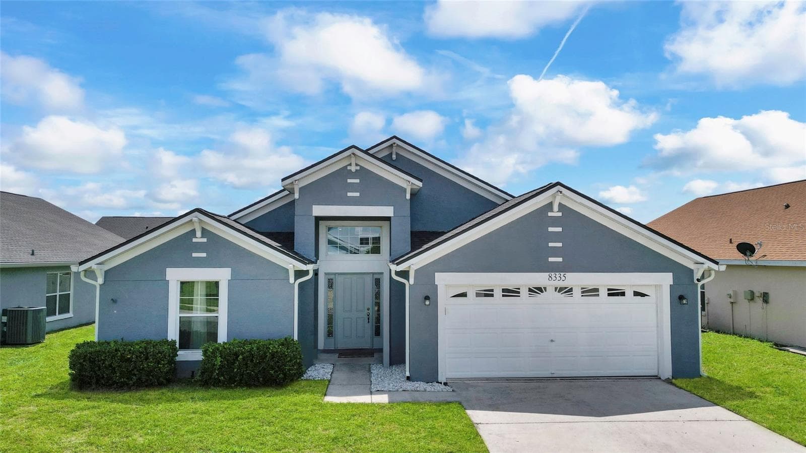 FRONT of House nice curb appeal. - 8335 ADELE RD, LAKELAND