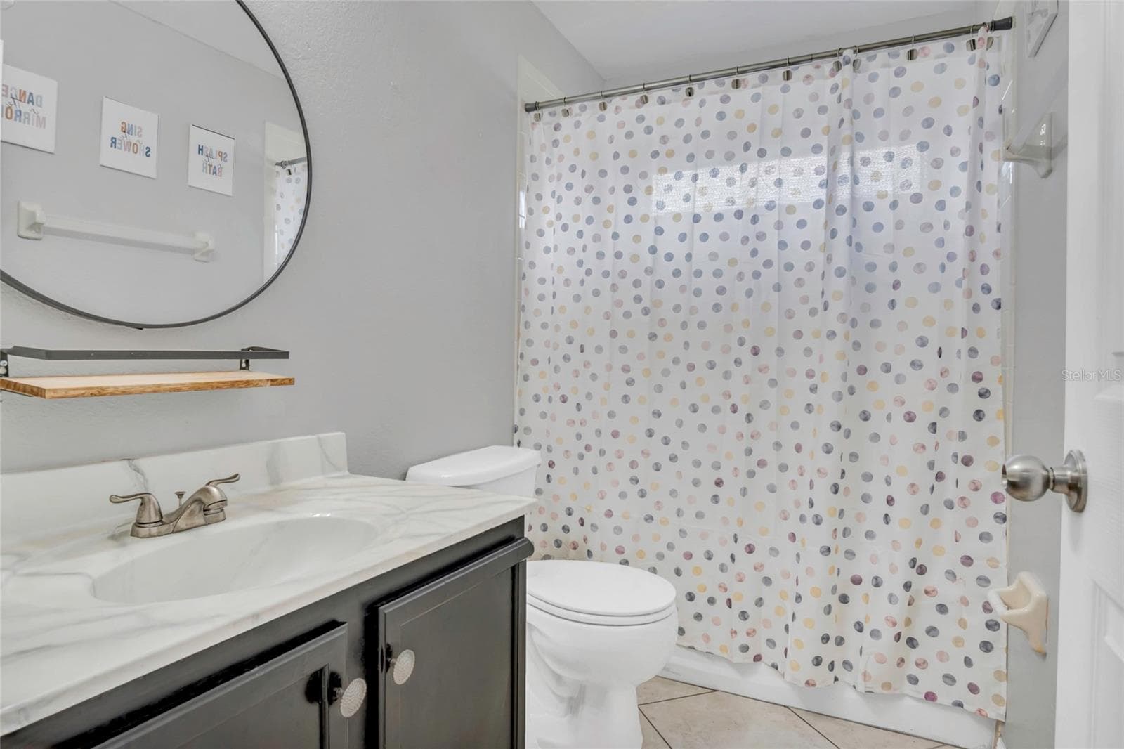 Angle bathroom 2 - 8335 ADELE RD, LAKELAND