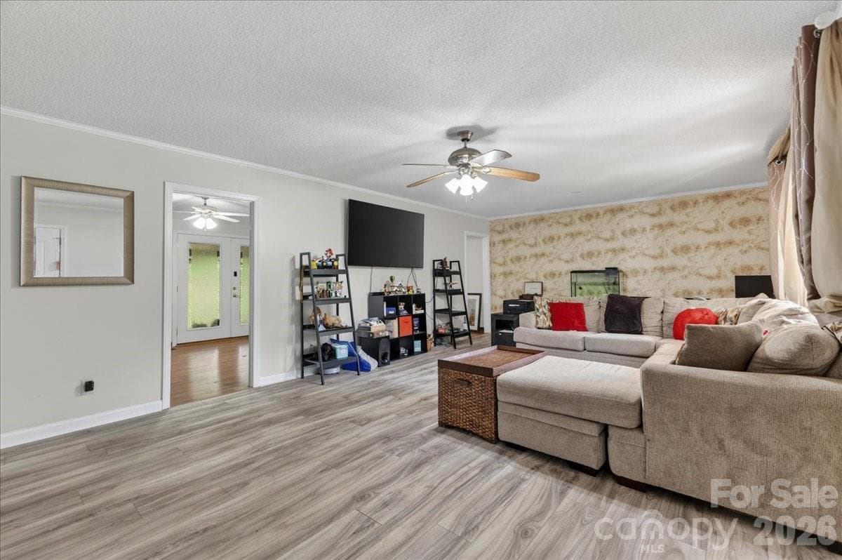 Living Room - 1303 Wildwood Drive, Kannapolis