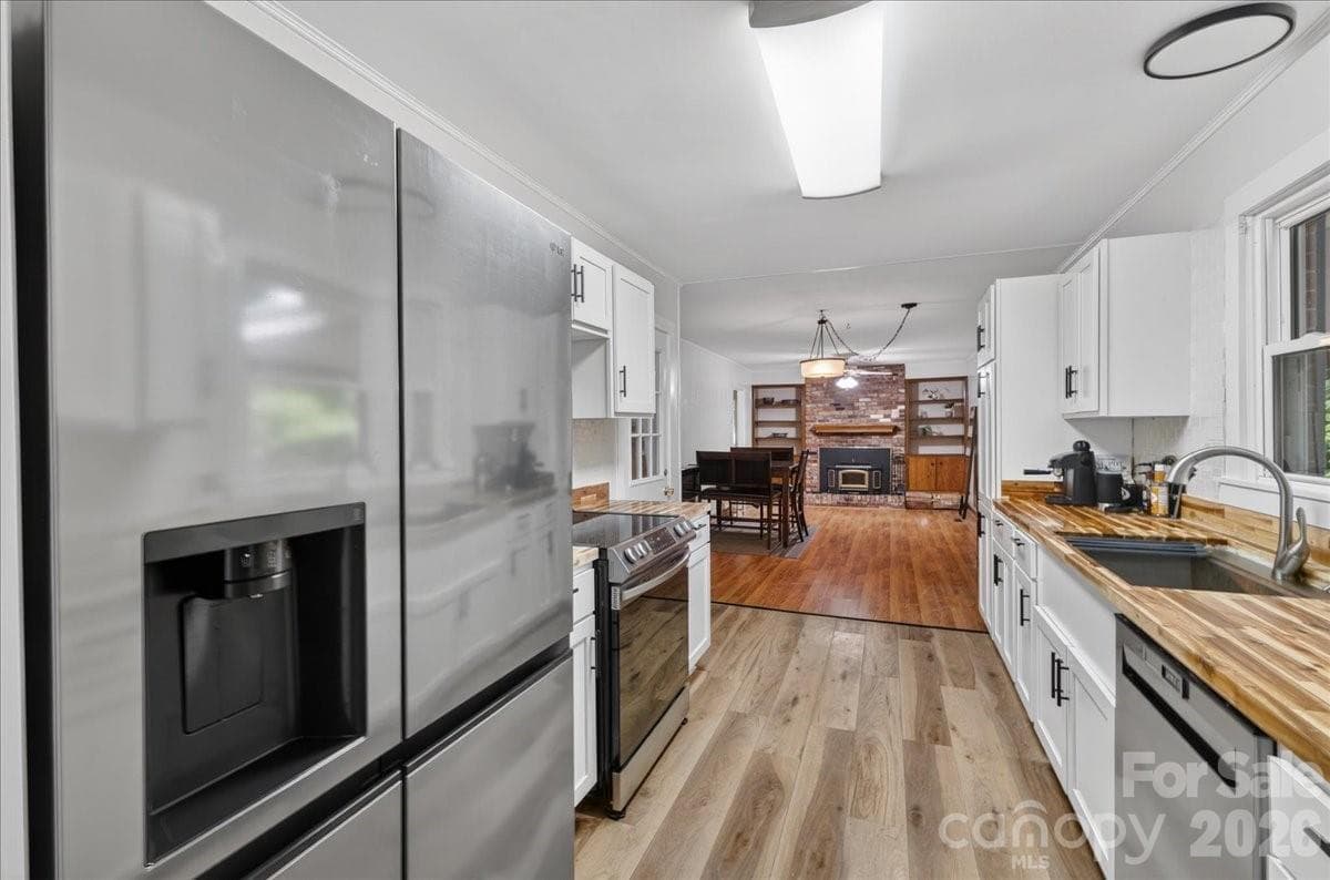 Kitchen - 1303 Wildwood Drive, Kannapolis