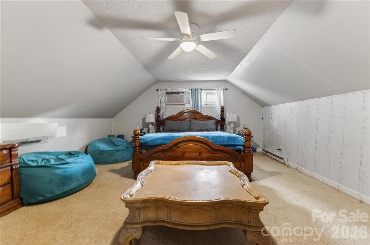 Single Family Residence at 1303 Wildwood Drive, Kannapolis, photo 19 of 23