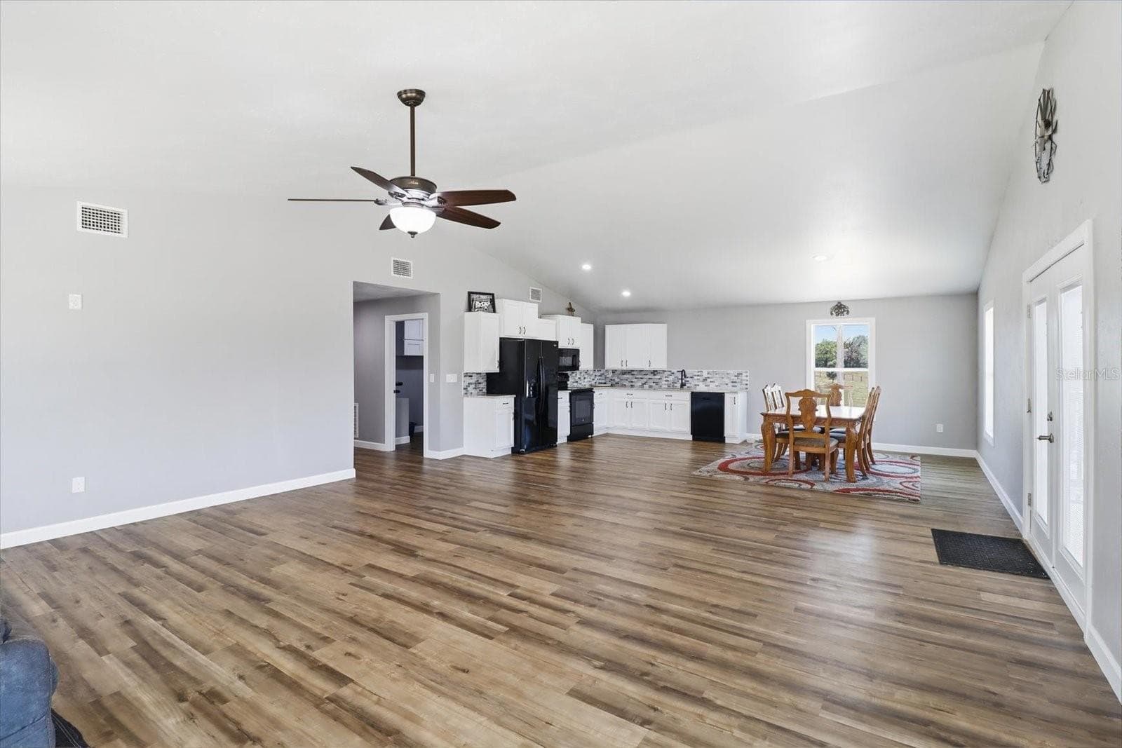 Single Family Residence at 9560 N PARKWOOD AVE, DUNNELLON, photo 11 of 50