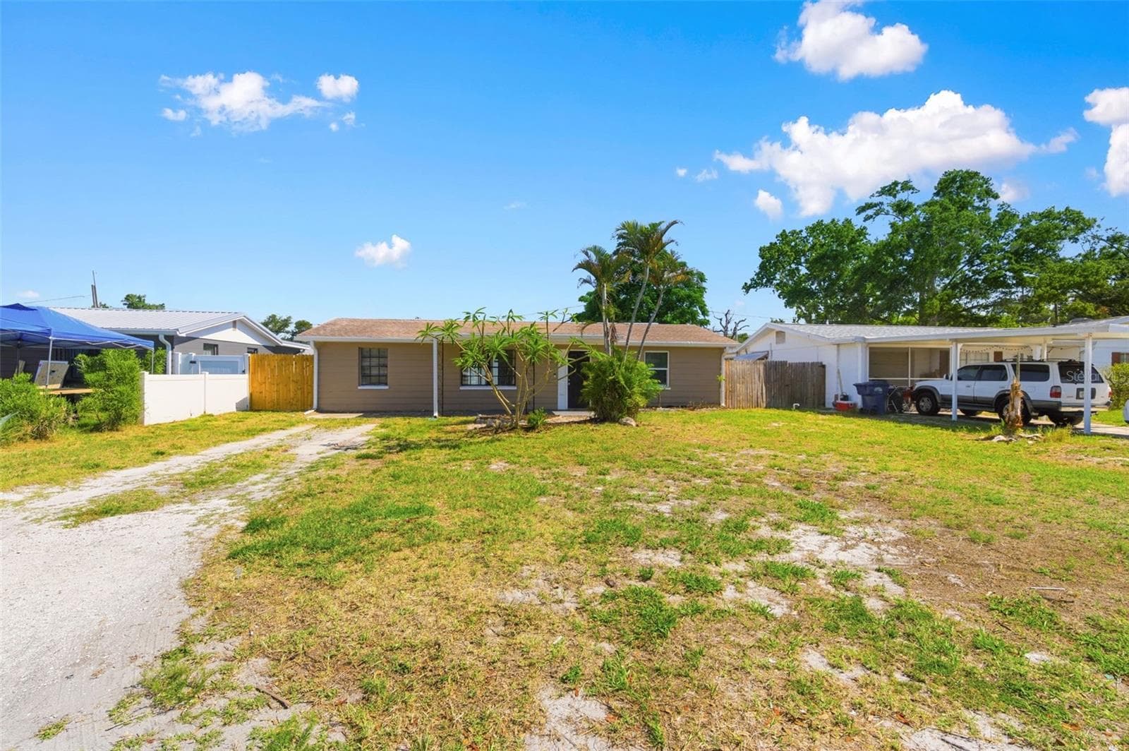 Single Family Residence at 4327 BEACON SQUARE DR, HOLIDAY, photo 4 of 52