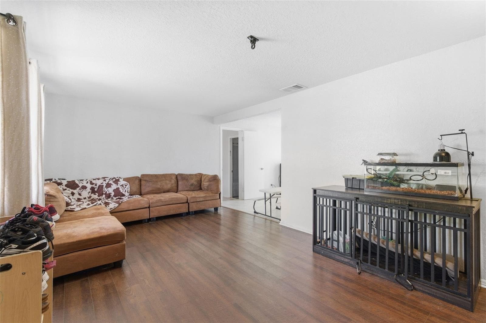 Single Family Residence at 4327 BEACON SQUARE DR, HOLIDAY, photo 8 of 52