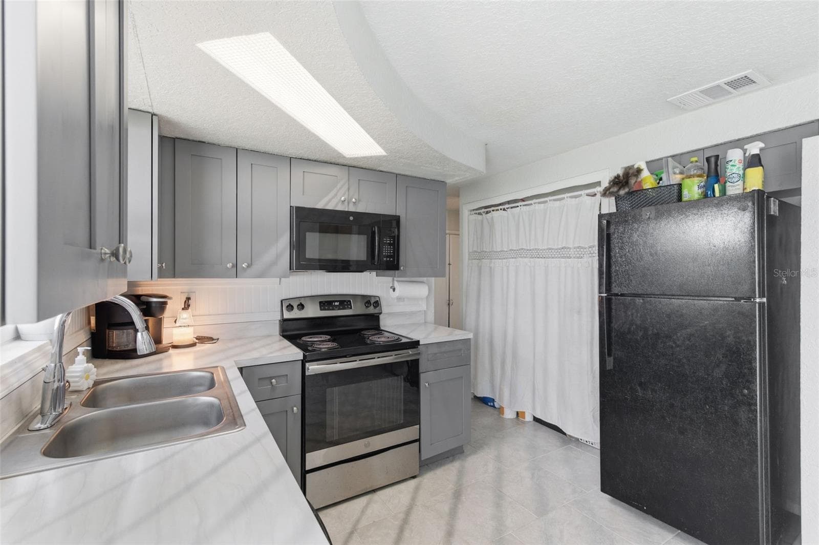 Single Family Residence at 4327 BEACON SQUARE DR, HOLIDAY, photo 16 of 52