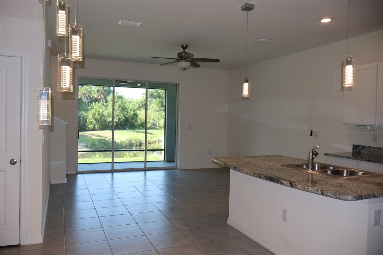 Townhouse at 8748 MILESTONE DR, SARASOTA, photo 4 of 34