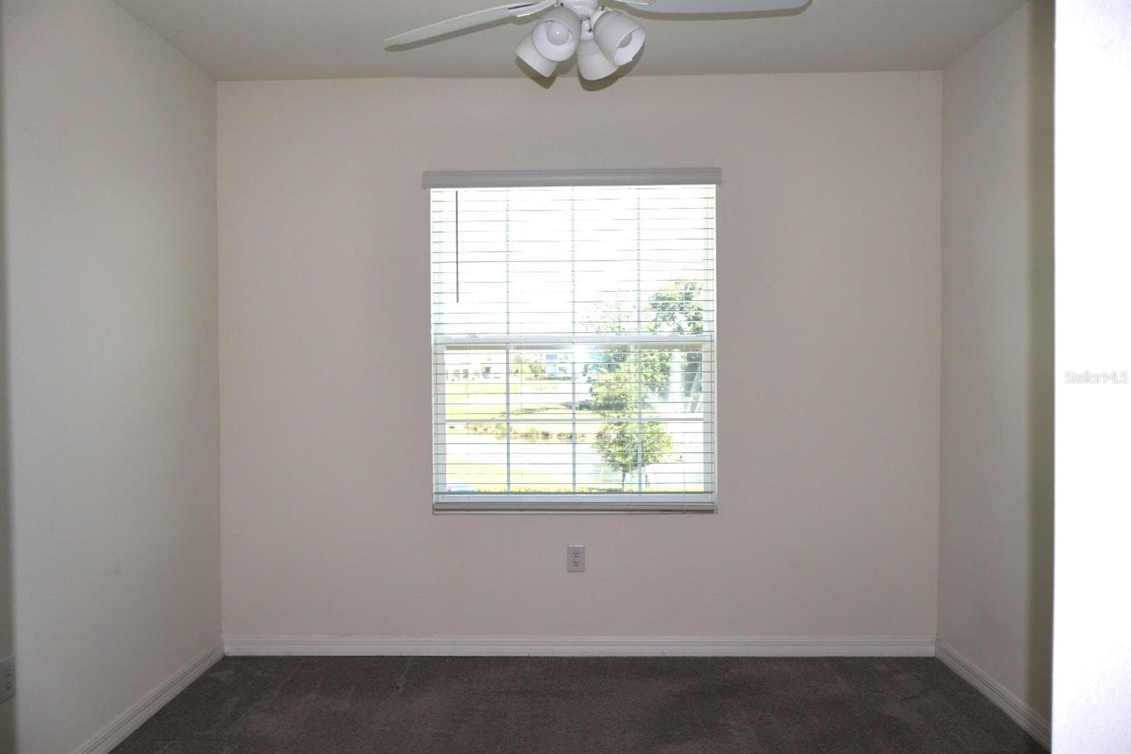 Townhouse at 8748 MILESTONE DR, SARASOTA, photo 14 of 34