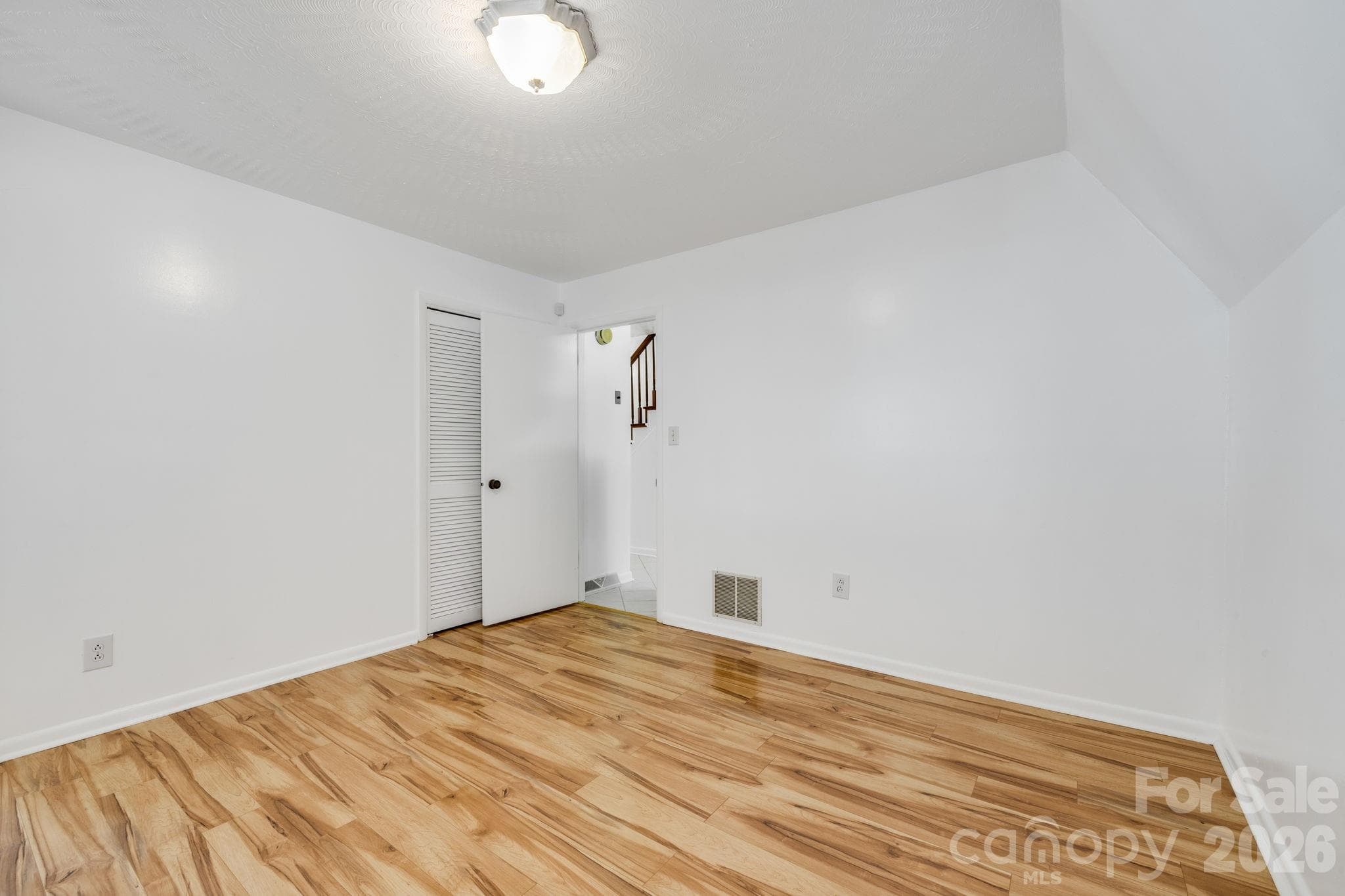 Single Family Residence at 45 Echo Hills Drive, Fairview, photo 11 of 26